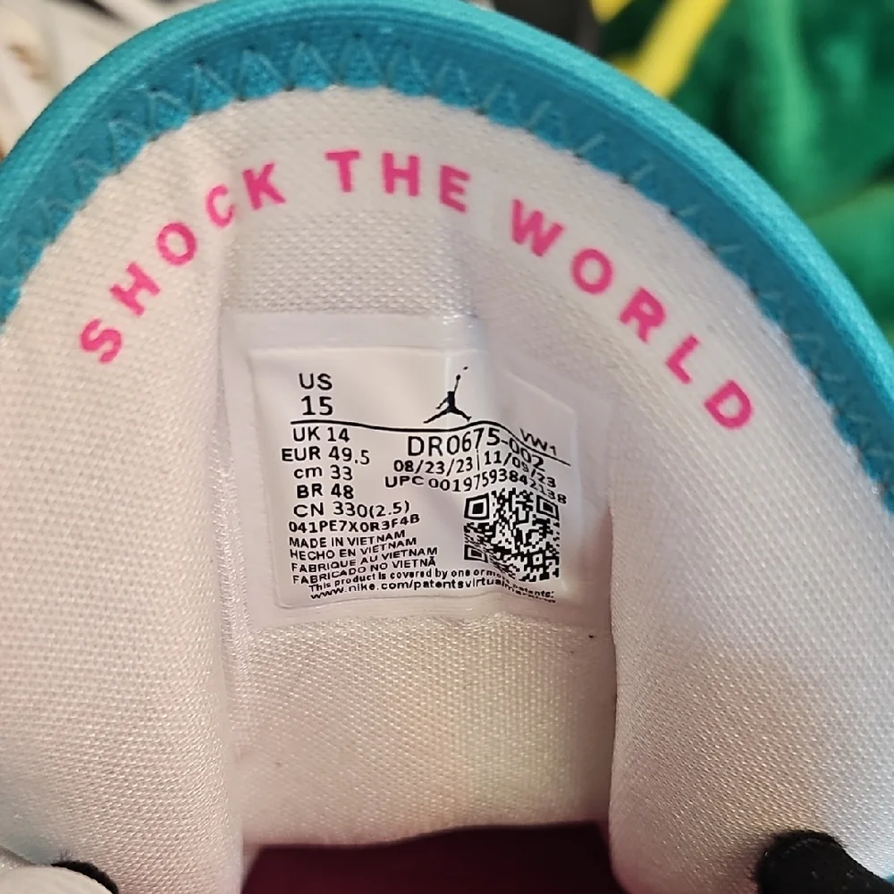 Jordan's Zion 3 Size 15, Runs Narrow - Picture 4 of 8